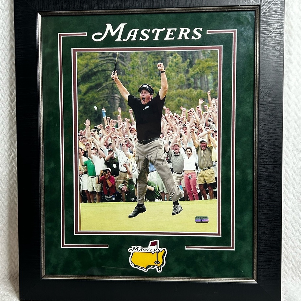 Phil Mickelson “The Jump” 2004 Golf Masters Winner Autographed